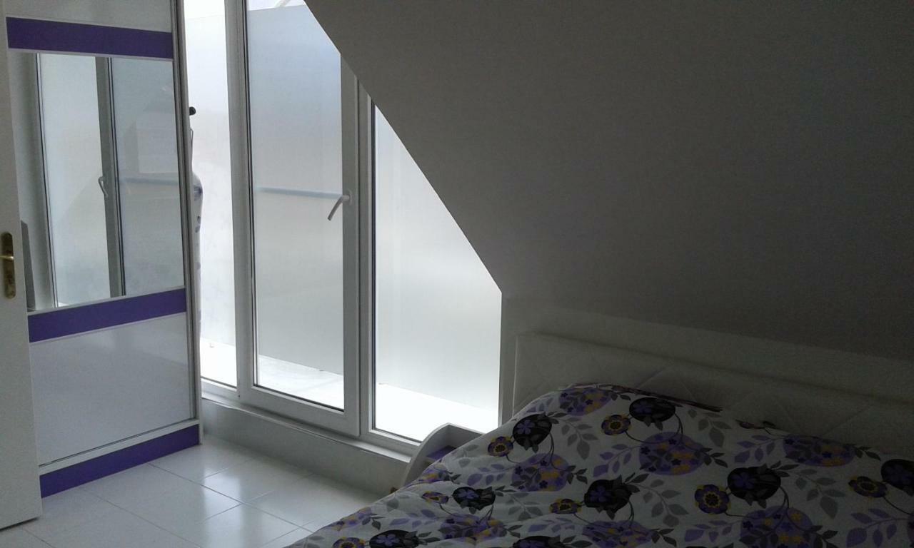Apartment Sagittarius Kjustendil Esterno foto